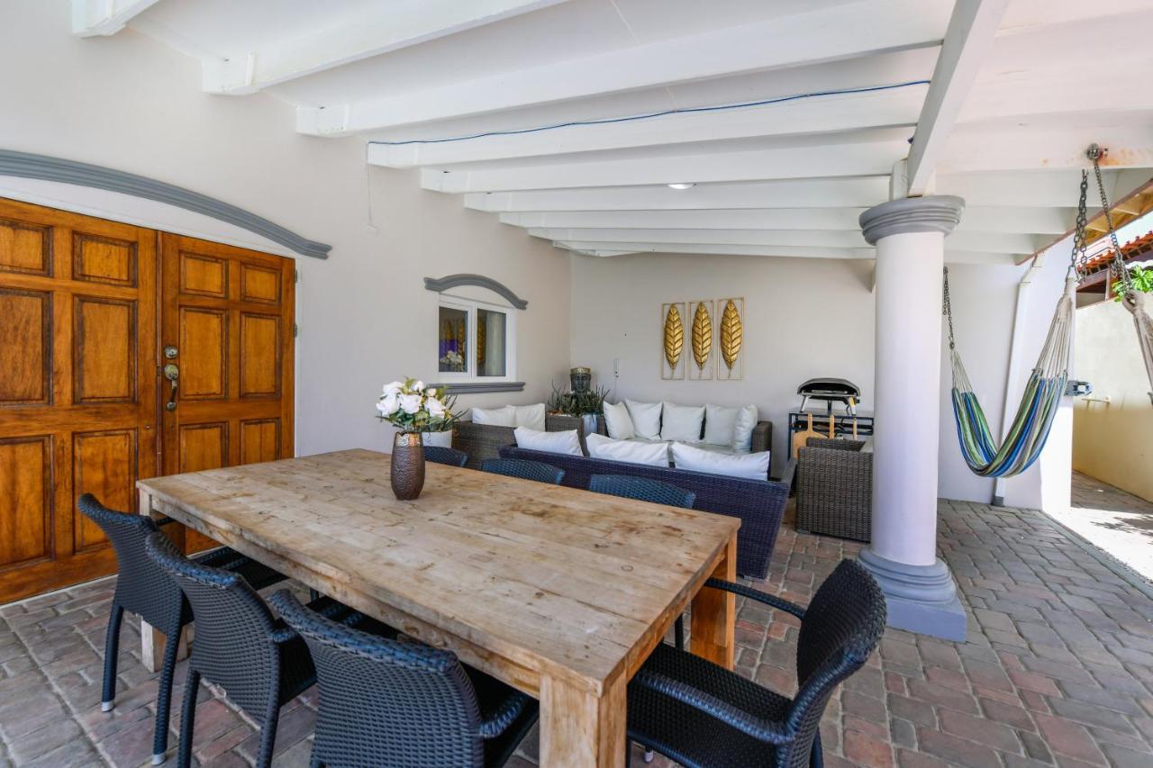 Villa Swiss Paradise With Private Pool Palm Beach Buitenkant foto