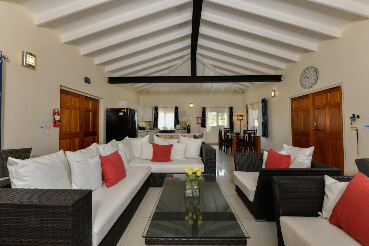 Villa Swiss Paradise With Private Pool Palm Beach Buitenkant foto