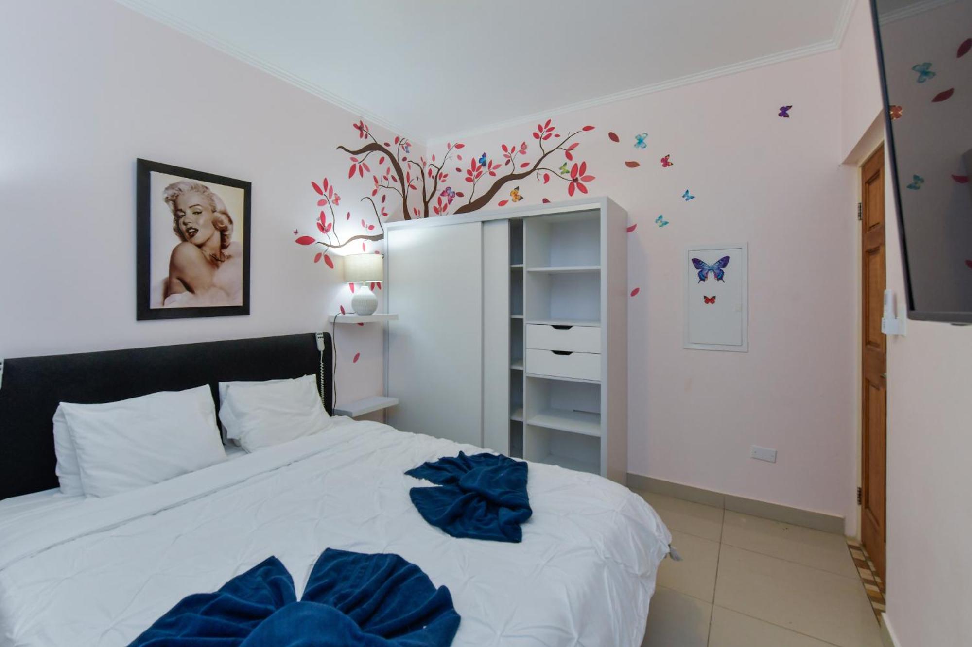 Villa Swiss Paradise With Private Pool Palm Beach Buitenkant foto